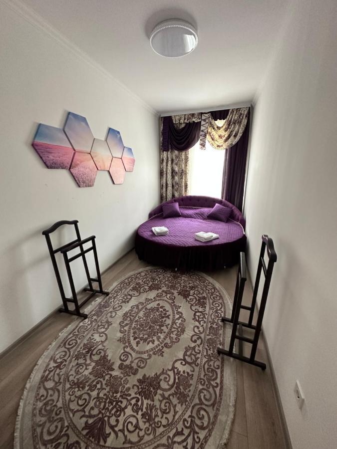 Emerald Apartament TTchernivtsi Extérieur photo