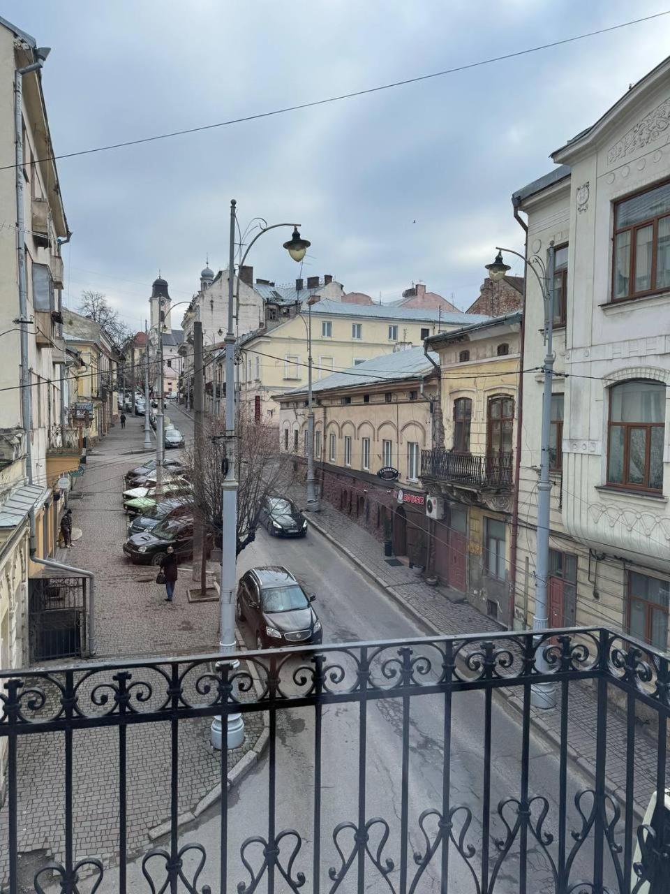 Emerald Apartament TTchernivtsi Extérieur photo